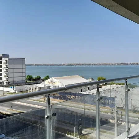 公寓 Casa Del Mar White 马马亚